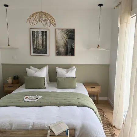 Jolie Avec Bain Balneotherapie Villa Colombiers (Vienne)
