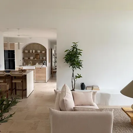 Jolie Avec Bain Balneotherapie Colombiers (Vienne)