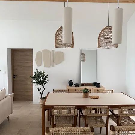 Jolie Avec Bain Balneotherapie Villa Colombiers (Vienne)