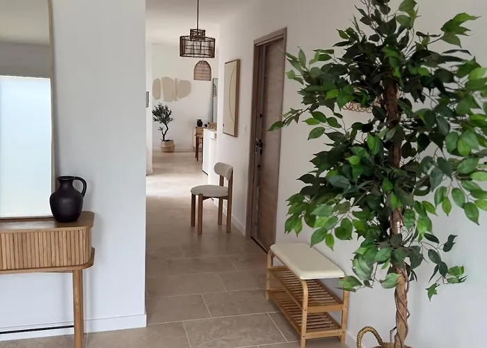 Jolie Avec Bain Balneotherapie 빌라