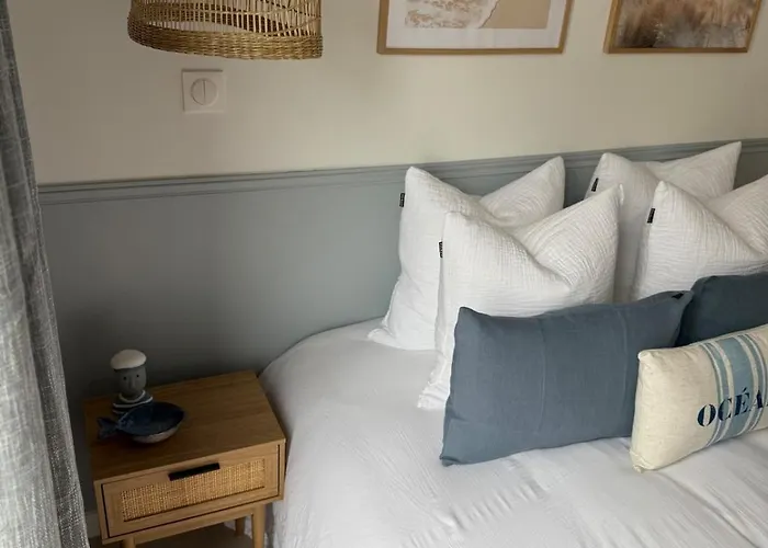 빌라 Jolie Avec Bain Balneotherapie Colombiers (Vienne)