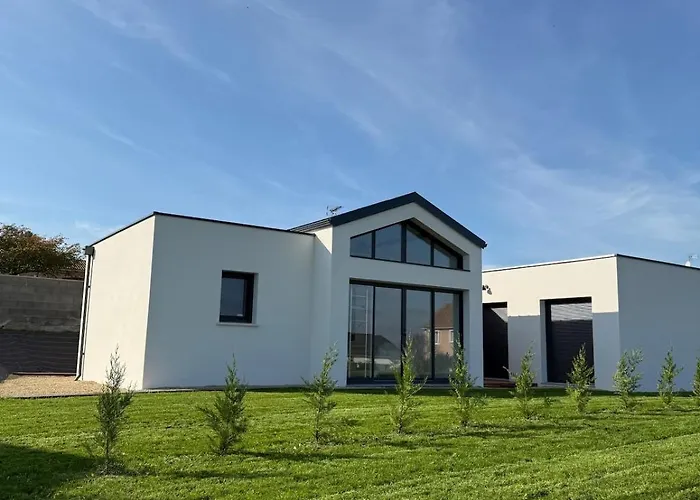 Jolie Avec Bain Balneotherapie * Colombiers (Vienne)